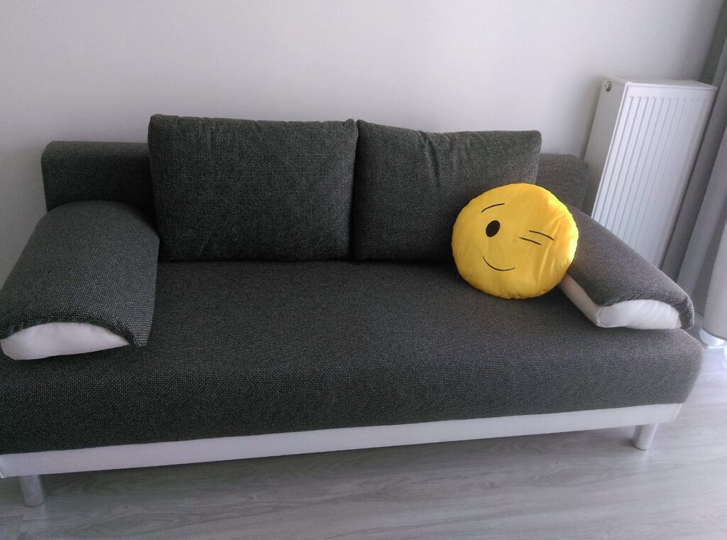 Rybacki — sofa w części dziennej